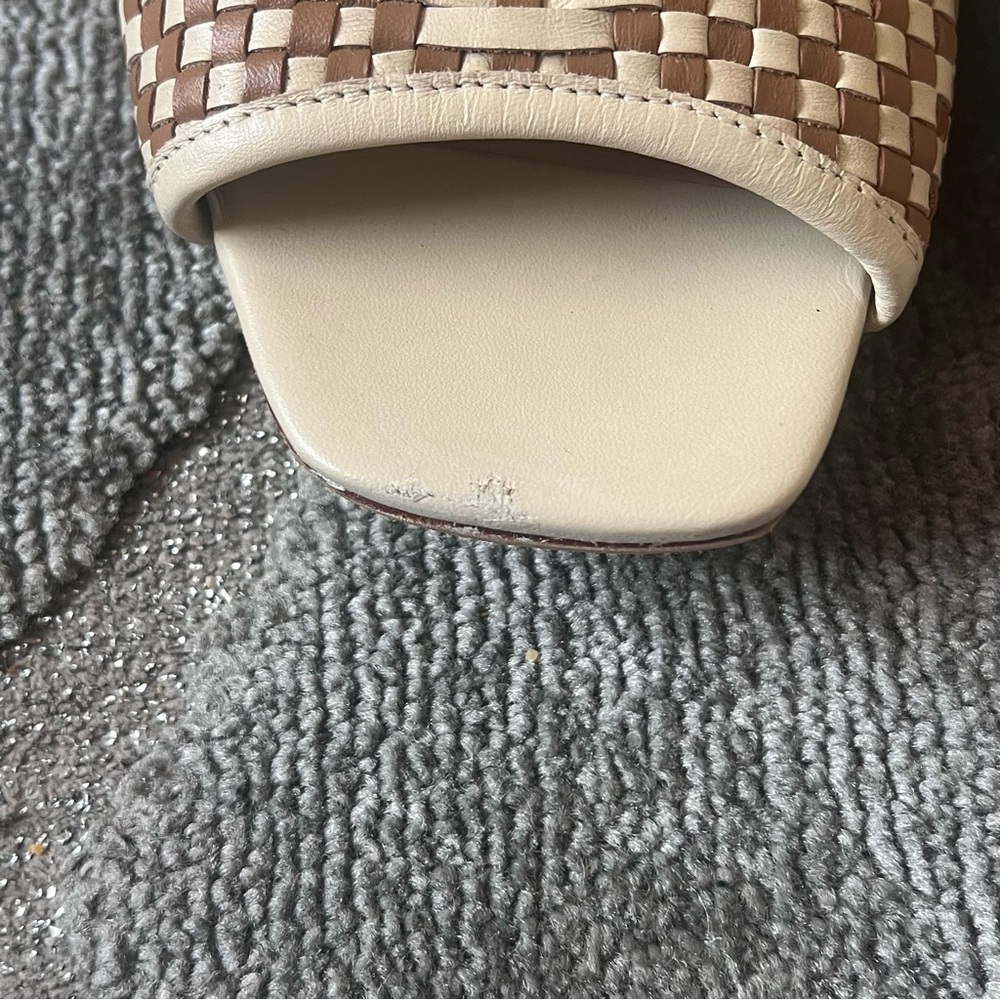 ZAC ZAC POSEN Linda Ivory Weave Sandals - Picture 7 of 7